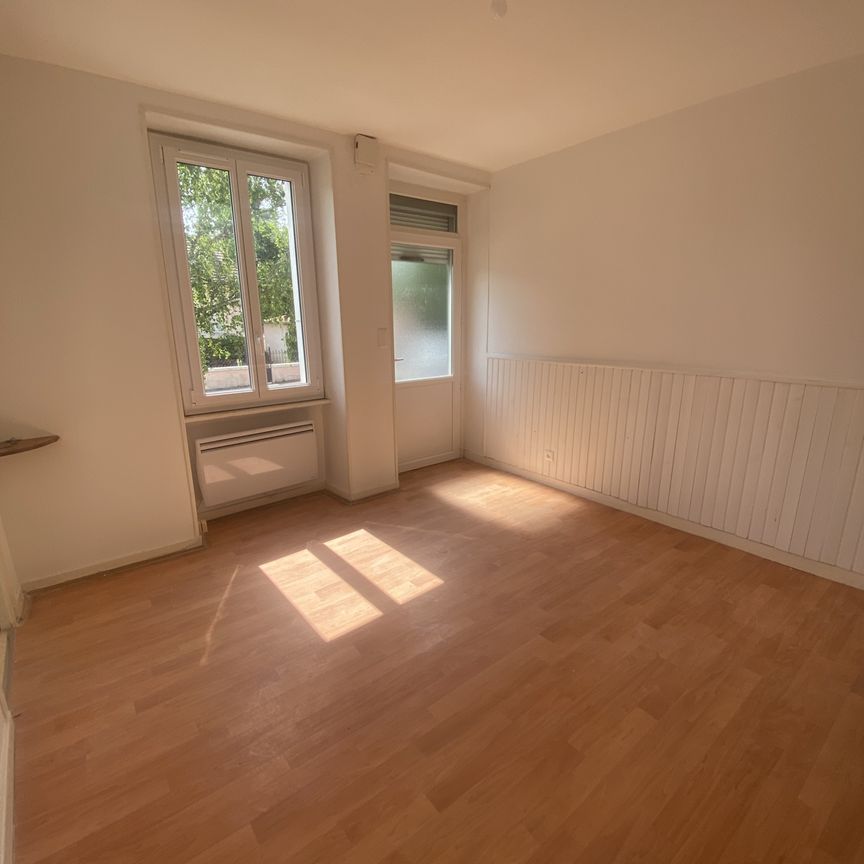 Location Appartement 2 pièces 53m² LE CREUSOT 71200 - Photo 1