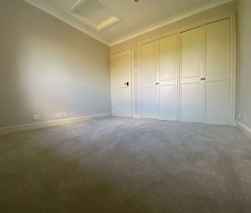 River House is an attractive 4 bedroom conversion of a Victorian br... - Photo 2