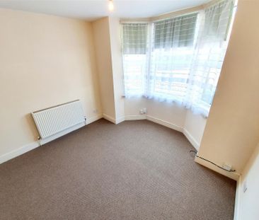 1 Bedroom Flat to Rent in Eskdaill Street, Kettering, Northants, NN16 - Photo 2