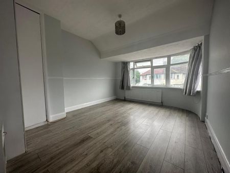 3 bedroom terraced house to rent - Photo 4