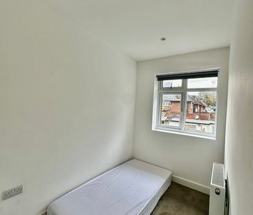 2 Bed Flat, Holders Hill Road, NW4 - Photo 6