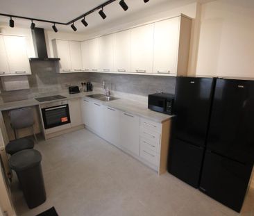 1 bedroom in a house share to rent - Photo 5