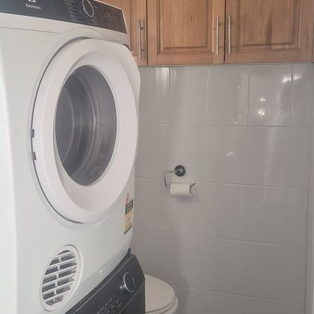 3-bedroom shared house, Yalunga Street - Photo 3