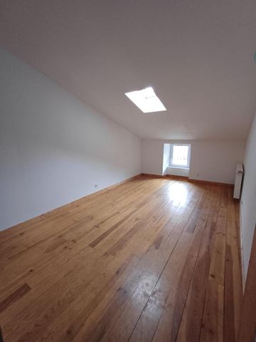 Location Appartement 4 pièces 100m² MILLAU 12100 - Photo 5