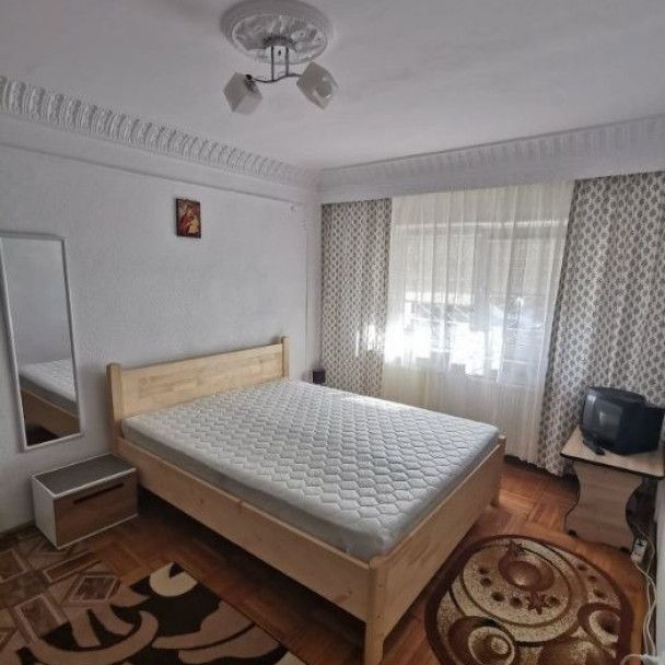 Garsoniera de inchiriat zona Pandurii - Fotografie 1