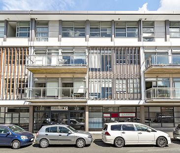 Welcome to apartment E2.06a in Revolucion Apartments. - Photo 3