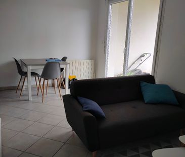 Appartement T2 meublé - VAULX MILIEU - Photo 2