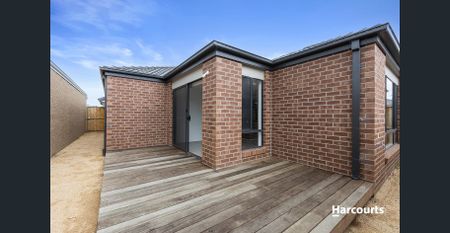 Modern 3 bedroom home in Charlemont! - Photo 5