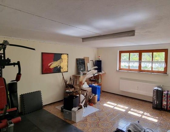 Exklusives Wohnen: Moderne 4-Zimmer-Wohnung mit XXL-Terrasse und Garten - Photo 1