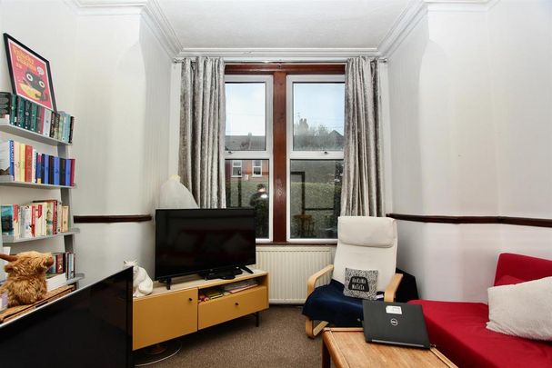 4 bedroom house to rent - Photo 1