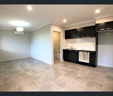 Modern One Bedroom Granny Flat in Oran Park - Photo 1