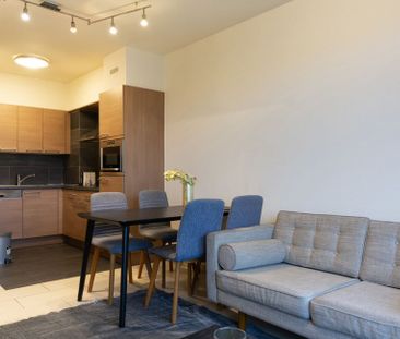 Appartement te huur in Oudergem voor € 1.050 met 1 slaapkamer - Photo 3