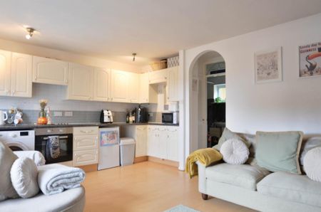 1 bedroom maisonette to rent - Photo 3