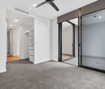 Luxury Apartment Living - Photo 3