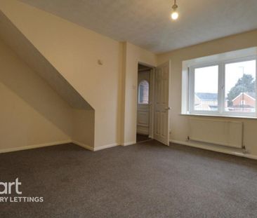 2 bedroom semi-detached house to rent - Photo 3