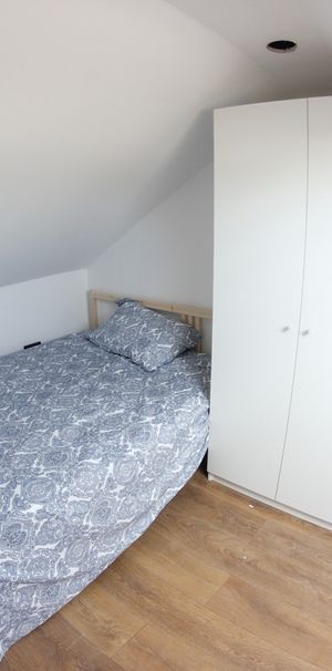 Room in a Shared House, Fourth Avenue, E12 - Photo 1
