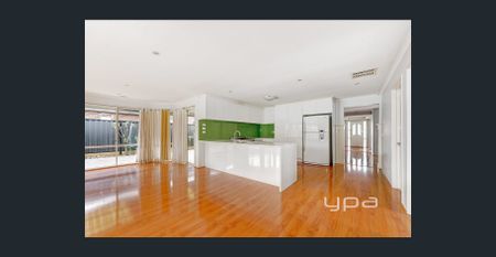 Stylish and Spacious Family Home in a Prime Location! - Photo 3