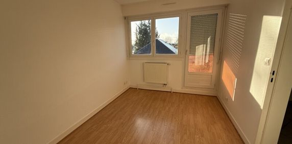 Location Appartement 2 pièces 39m² ORLEANS 45100 - Photo 2