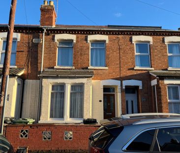 2 bedroom terraced house to rent - Photo 2