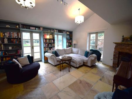 4 bedroom barn conversion to rent - Photo 2