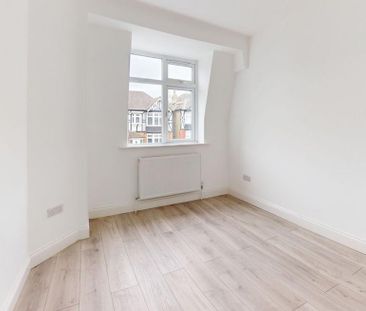 4 bedroom flat to rent - Photo 5