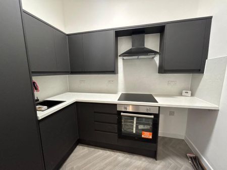 2 bedroom flat to rent - Photo 2