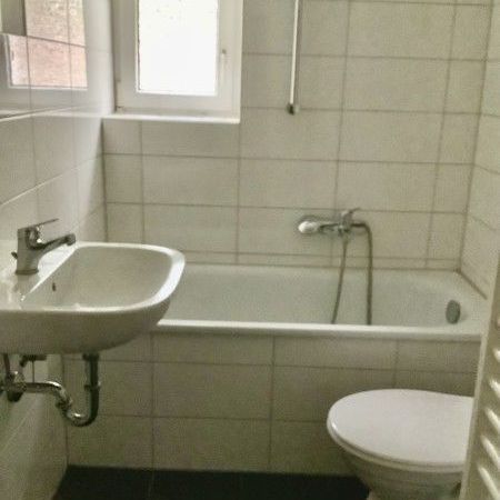 Komm nach Heiligenhaus 2 renovierte Zimmer mit neuem Bad und Balkon - Photo 1