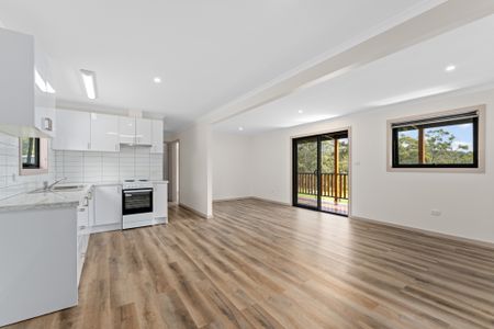 Modern living with bush views - Photo 3