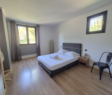 Maison mitoyenne d'un côté de 124,60 m² sur deux niveaux - Photo 4