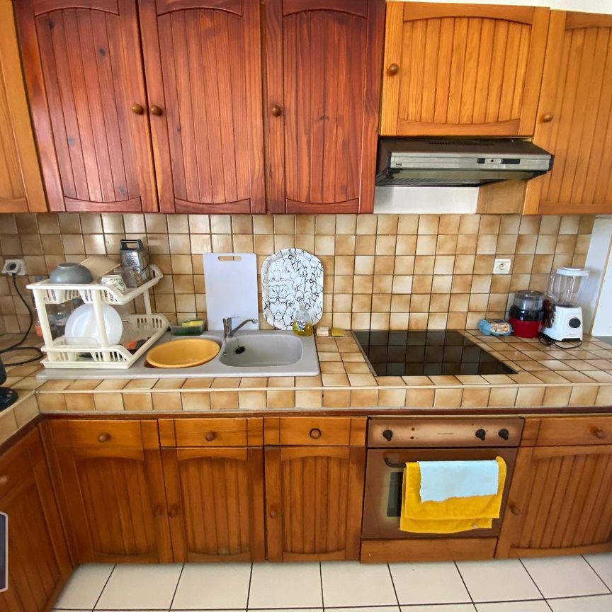 Location Appartement 2 pièces 51m² STE CLOTILDE 97490 - Photo 1