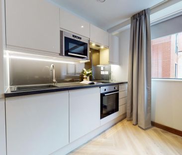 Studio to rent - Photo 5