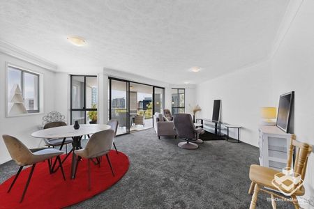 Fully furnished freshly updated Unit - Photo 2