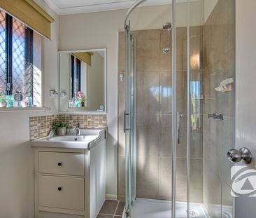 GARDEN PARADISE! - Photo 3