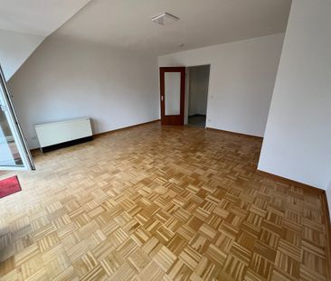 Charmante Dachgeschosswohnung in ruhiger Wohnlage mit großem Balkon... - Photo 3