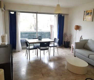 Location Appartement 2 pièces 56 m2 à Montpellier - Photo 2