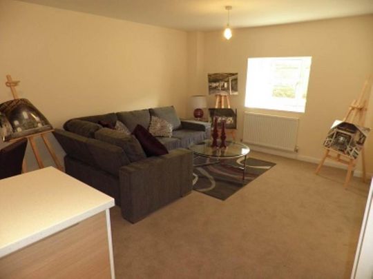 3 bedroom flat to rent - Photo 1