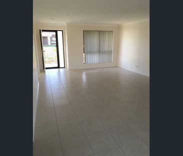 Charming lowset family home! - Photo 1