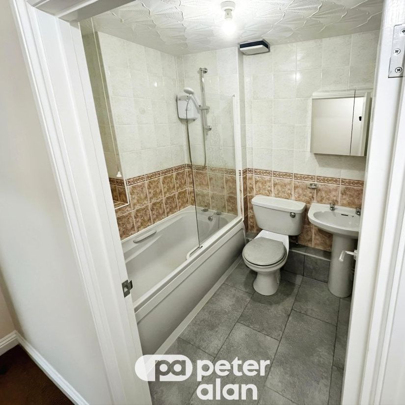 Gwern Avenue, Senghenydd, CAERPHILLY - Photo 1