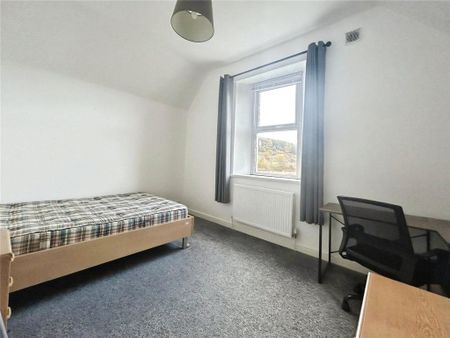 3 bedroom detached house to rent - Photo 2