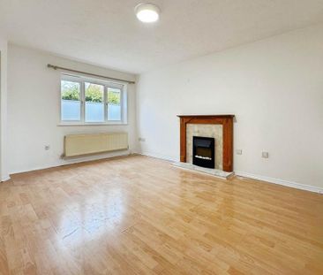 4 bedroom end of terrace house to rent - Photo 4