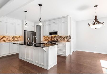 For Lease - 288 Sixteen Mile Drive, Oakville, Ontario - Photo 2