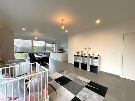 RUIME HALFOPEN BEBOUWING MET 4 SLAAPKAMERS - Photo 4