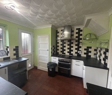 Farnborough Road, Clifton, NG11 8HN, Property for rent - Photo 3