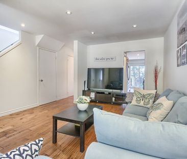 For Lease - 256 Ross Lane, Oakville, Ontario - Photo 2