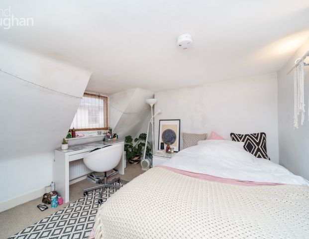 4 bedroom terraced house to rent - Photo 1