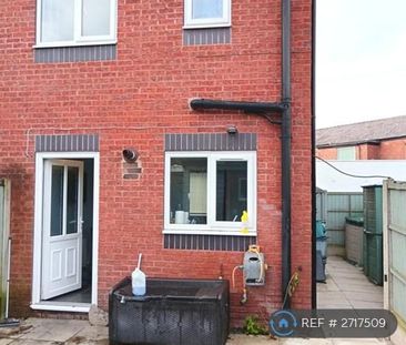 2 bedroom semi-detached house to rent - Photo 3