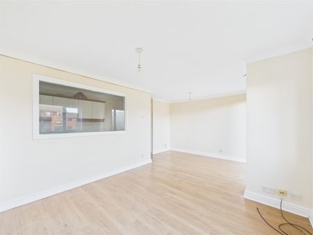 117 Priory Wharf Birkenhead Wirral, 1 bedroom, Flat - Purpose Built - Photo 2
