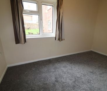 2 bedroom maisonette to rent - Photo 1