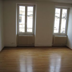 APPARTEMENT - 52 m2 - 2 pièces rue du Parc à SARREGUEMINES 57200 - Photo 2