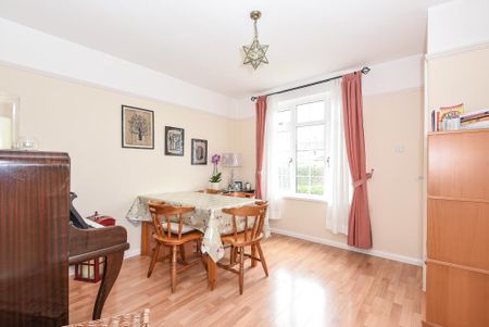 3 bedroom semi-detached house to rent - Photo 3